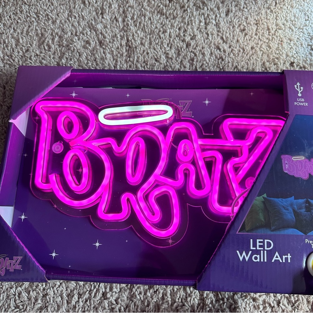 Bratz LED Wall Art - Pink E Girl Barbiecore